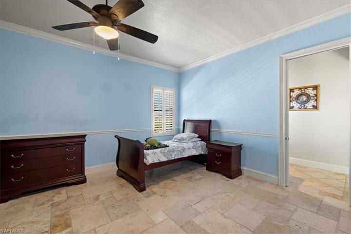 Multiple guest bedrooms