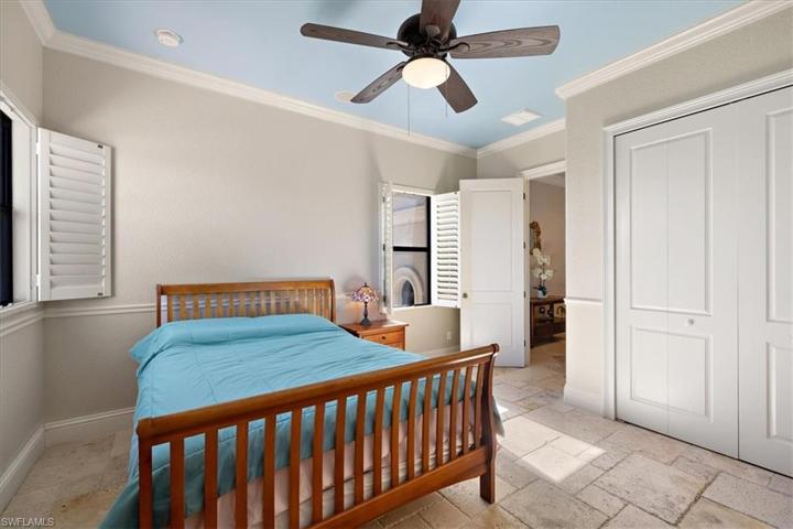 Multiple guest bedrooms