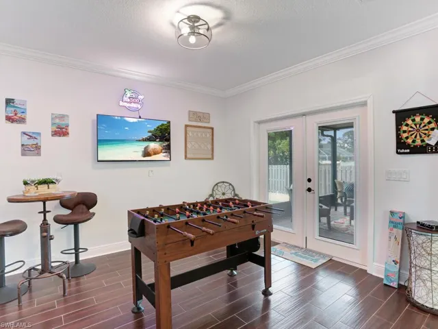 783 92nd Ave N, Naples, Florida 34108