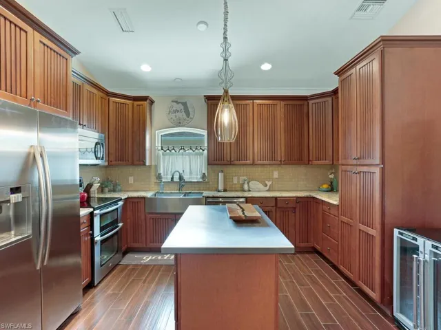 783 92nd Ave N, Naples, Florida 34108
