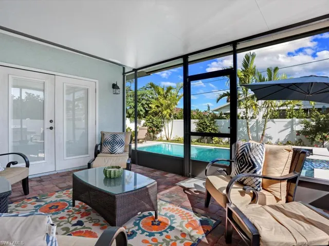 783 92nd Ave N, Naples, Florida 34108