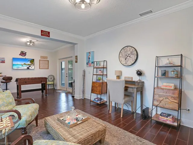 783 92nd Ave N, Naples, Florida 34108
