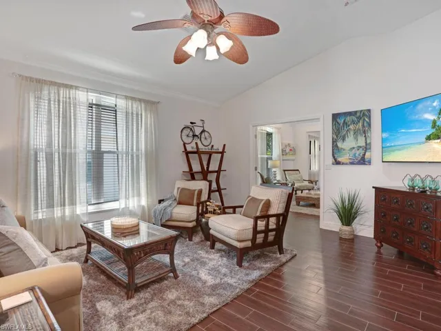 783 92nd Ave N, Naples, Florida 34108