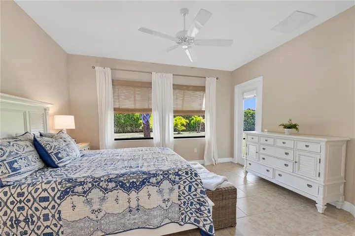 1378  Petone  CT, Naples, FL 34113