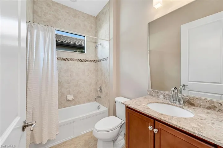 1378  Petone  CT, Naples, FL 34113