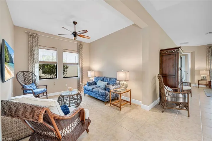 1378  Petone  CT, Naples, FL 34113