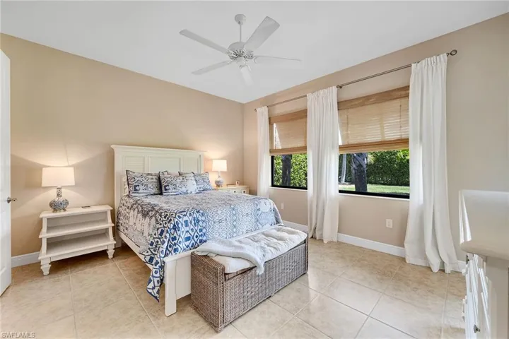 1378  Petone  CT, Naples, FL 34113