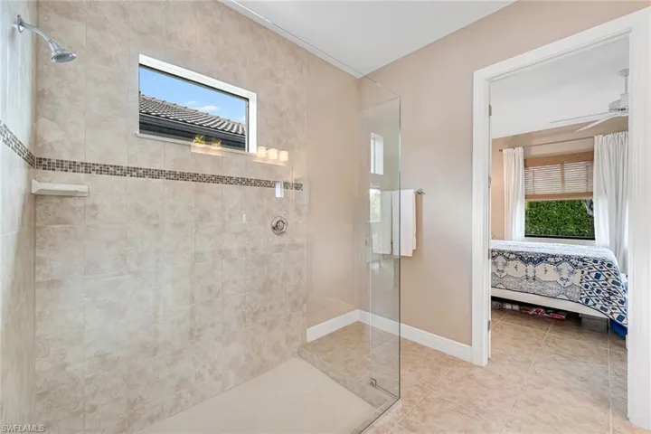 1378  Petone  CT, Naples, FL 34113