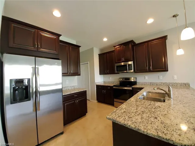 3878  Burrfield  ST, Fort Myers, FL 33916