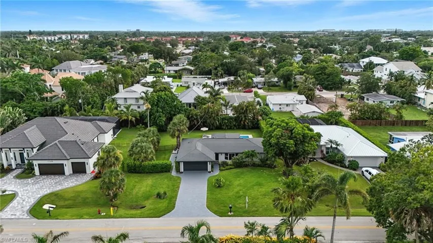1132  Cypress Woods  DR, Naples, FL 34103