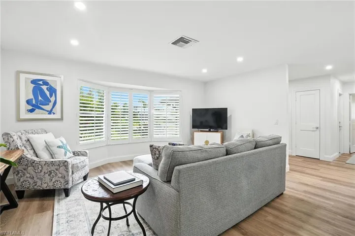 Bright living room with bay window