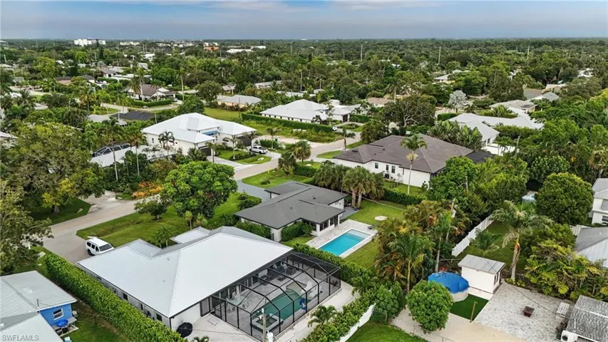 1132  Cypress Woods  DR, Naples, FL 34103