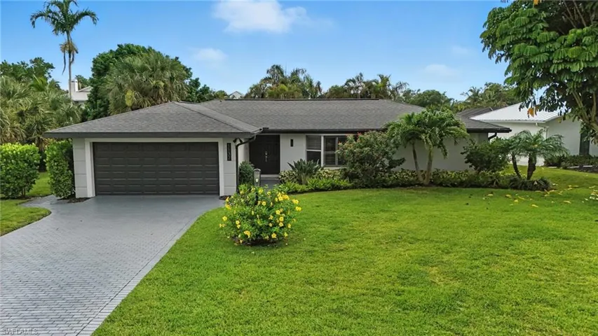 1132  Cypress Woods  DR, Naples, FL 34103