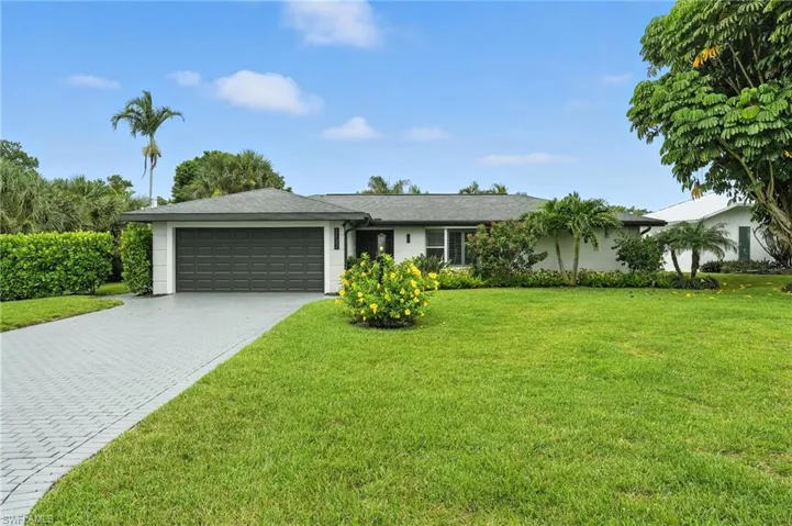 1132  Cypress Woods  DR, Naples, FL 34103