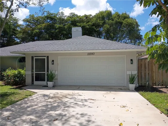 12393 Londonderry Ln, Bonita Springs, Florida 34135