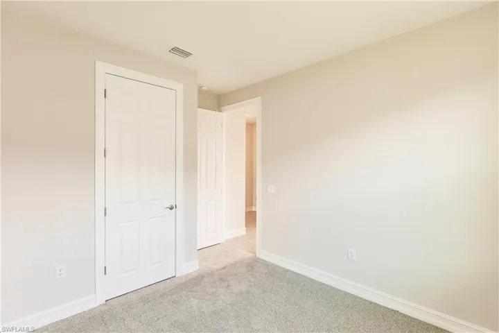 628 Parkshore Lake AVE, CAPE CORAL FL 33993