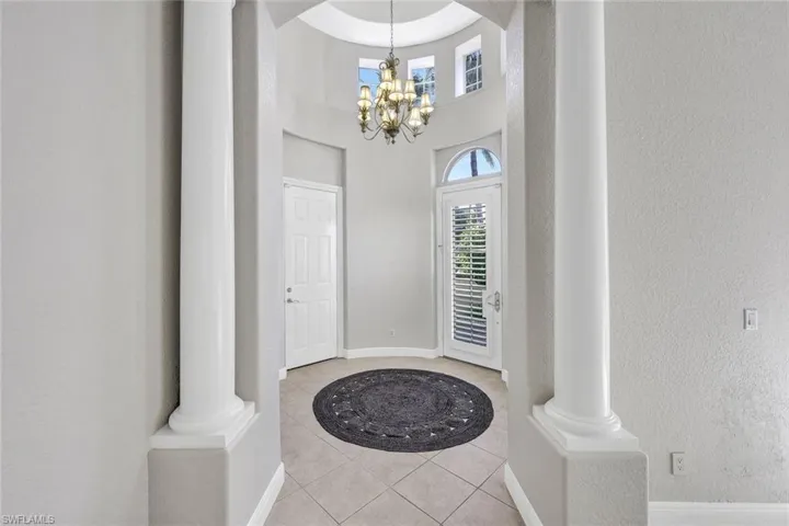 9008 Cherry Oaks Trl, Naples, Florida 34114