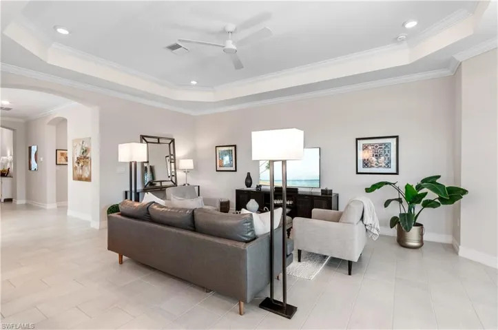28137  Captiva Shell  LOOP, Bonita Springs, FL 34135