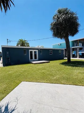 149 Hibiscus Dr, Fort Myers Beach, Florida 33931