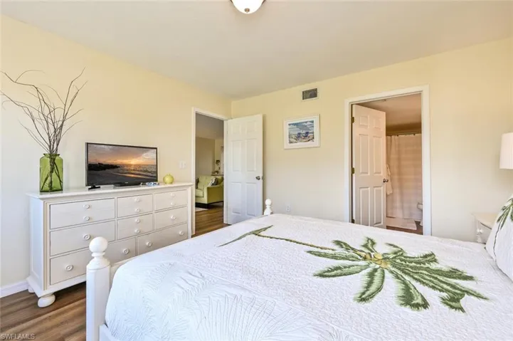 240 Pebble Beach Blvd # 702, Naples, Florida 34113