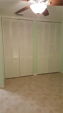 EXTRA High Ceiling Bedrooms with 2 double closets