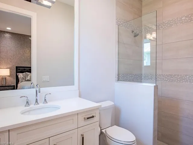 6250 Lightbourn Way, Naples, Florida 34113