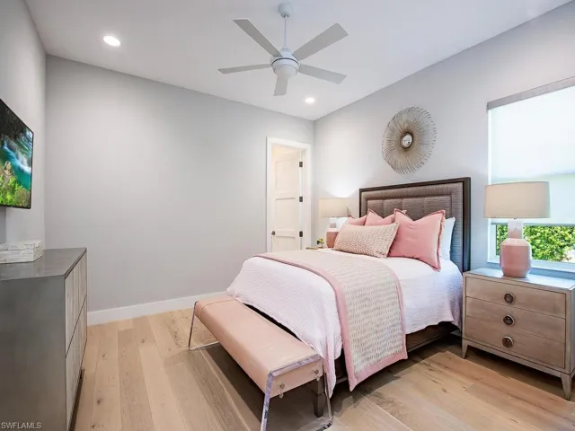 6250 Lightbourn Way, Naples, Florida 34113