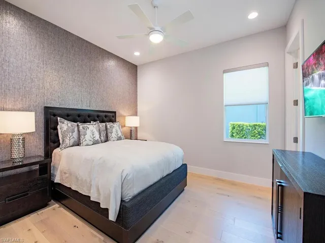 6250 Lightbourn Way, Naples, Florida 34113