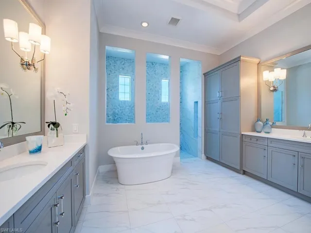 6250 Lightbourn Way, Naples, Florida 34113