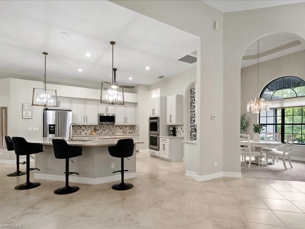 2360 19th ST, Naples, FL 34117,225049456