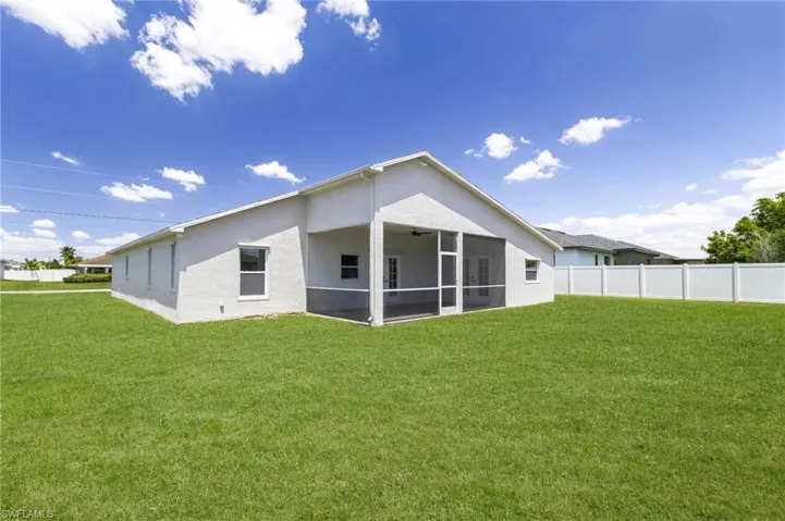226 SE 6th  TER, Cape Coral, FL 33990