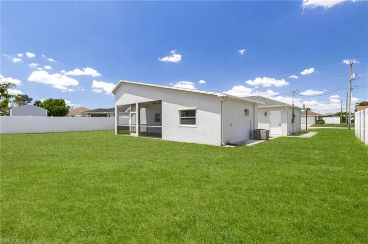 226 SE 6th  TER, Cape Coral, FL 33990