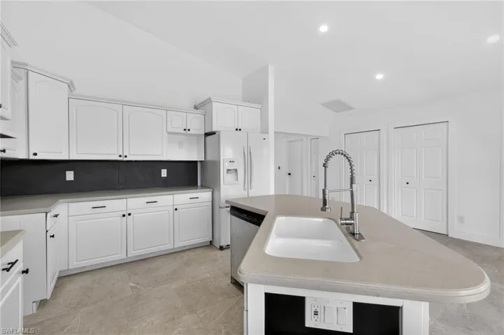 226 SE 6th  TER, Cape Coral, FL 33990