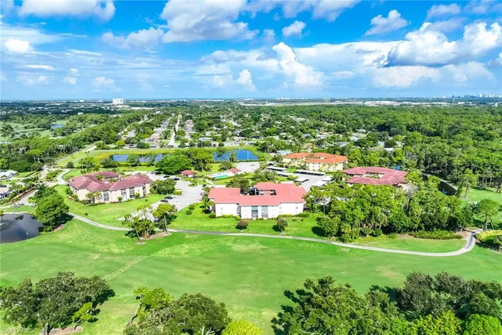 1075 Foxfire Ln 103, Naples, Florida 34104