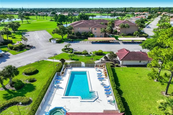 1075 Foxfire Ln 103, Naples, Florida 34104