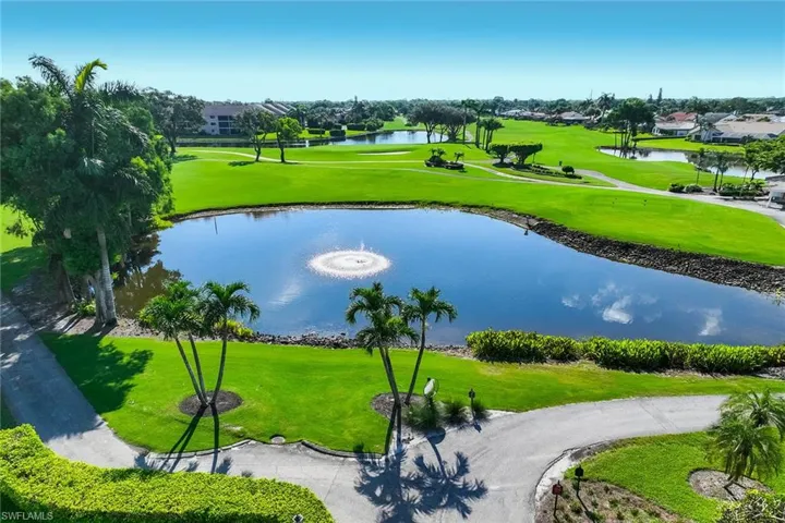 1075 Foxfire Ln 103, Naples, Florida 34104