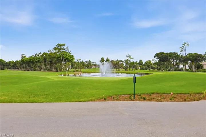 1075 Foxfire Ln 103, Naples, Florida 34104