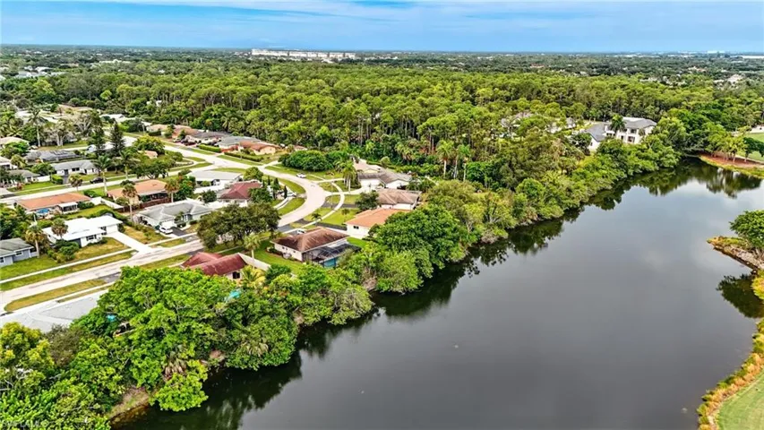 3315  Bolero  WAY, Naples, FL 34105