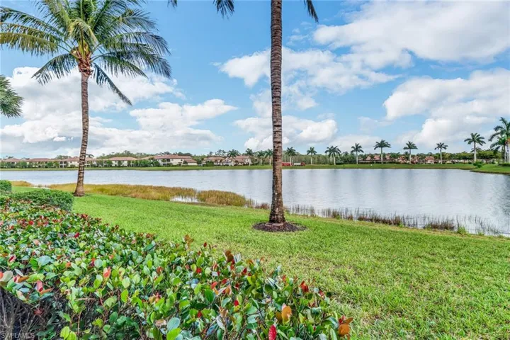 9509  Avellino  WAY, Naples, FL 34113