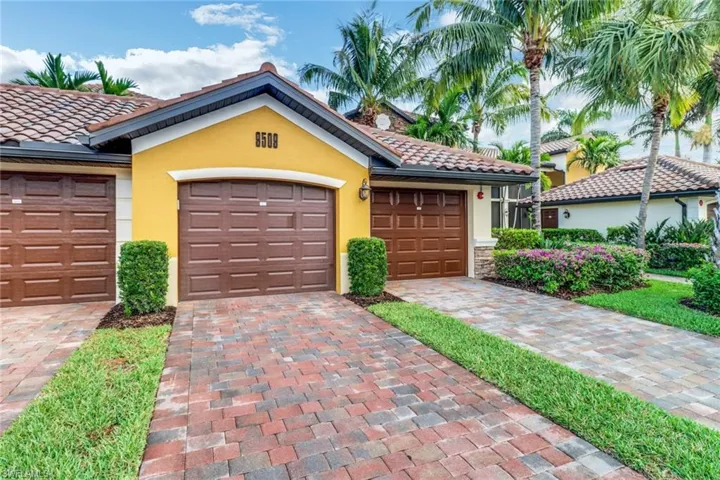 9509  Avellino  WAY, Naples, FL 34113