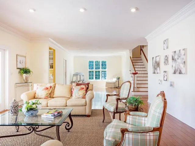 3175  Fort Charles  DR, Naples, FL 34102