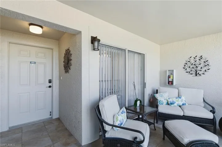 14511 Hickory Hill Ct 524, Fort Myers, Florida 33912