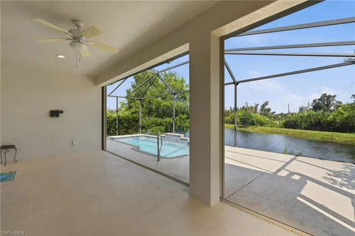 8618 Banyan Bay Blvd, Fort Myers, Florida 33908