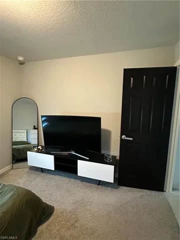 1912 Ne 2 Pl, Cape Coral, Florida 33909