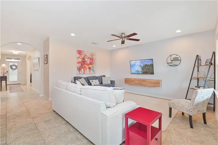 3275 Birchin Ln, Fort Myers, Florida 33916