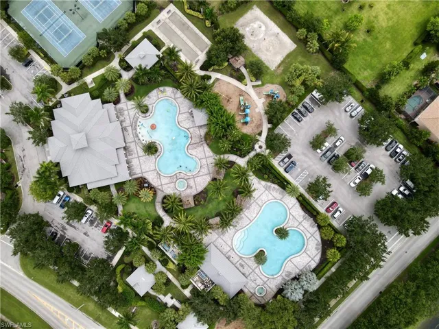 Birds eye view of property