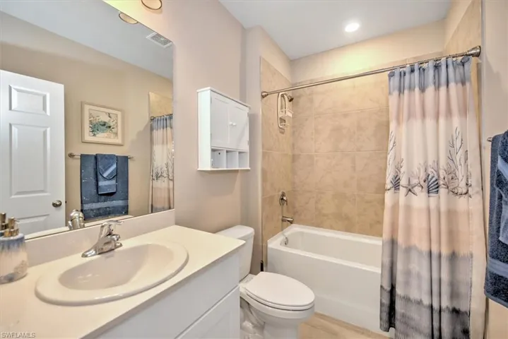 20424  Camino Torcido  LOOP, North Fort Myers, FL 33917