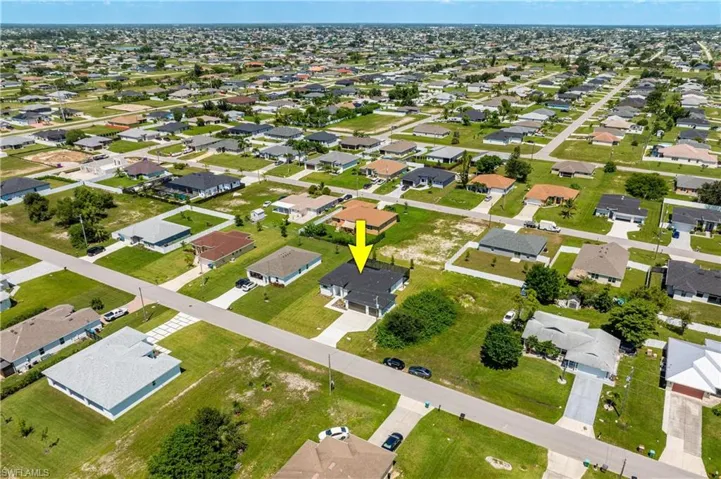 613 NW 7th  PL, Cape Coral, FL 33993