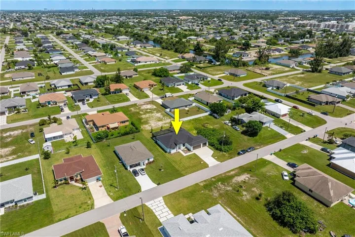 613 NW 7th  PL, Cape Coral, FL 33993