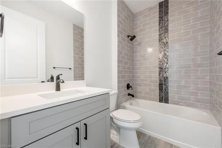 Guest Bathroom 2